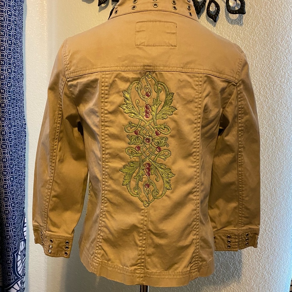 Embroidered blazer like new - Picture 4 of 6